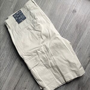 St. John's Bay Light Tan Cargo Shorts